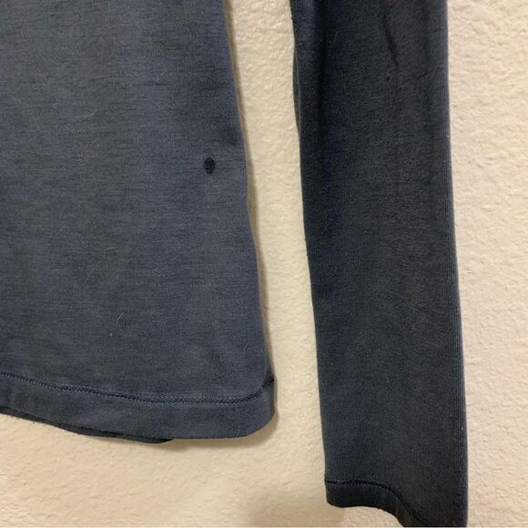 MOUNTAIN HARDWEAR Top Women’s S/P Blue V-Neck Long Sleeve Stretch Base Layer. - Picture 5 of 11